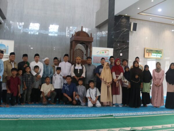 Wujud Nyata Kepedulian Sosial, Santunan Anak Yatim Digelar di Masjid Al-Walidah Metland Cibitung