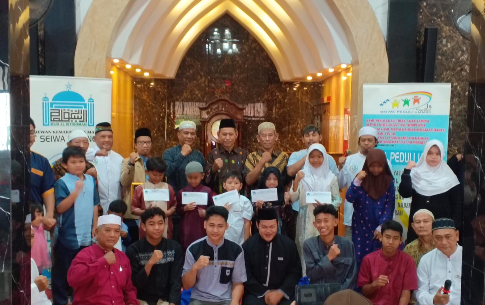 Pengajian dan Santunan Anak Yatim-Dhuafa, Wujud Sinergi Sosial DKM Ar-Rohmah dan DKM Al-Istiqomah PT Seiwa Indonesia