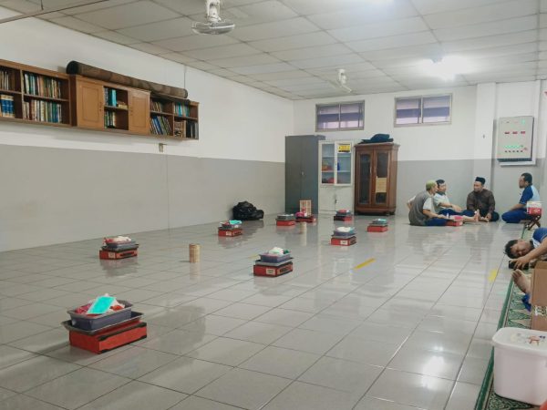 DKM Al-Istiqomah PT Seiwa Indonesia Gelar Bakti Sosial Bekam Rutin di Masjid Al-Istiqomah